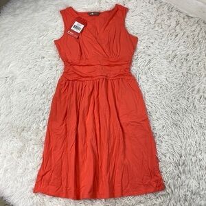NWT The North Face Heartwood Dress Radient Orange